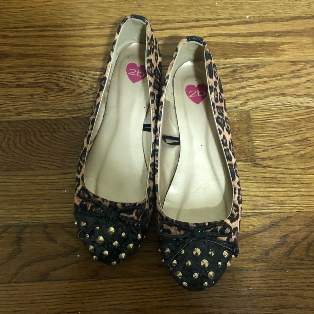 Bebe 2b flats
